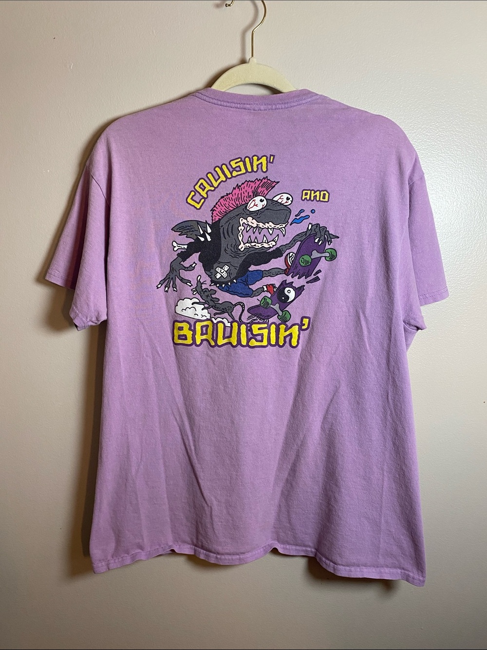 ALAB Lavender ‘Cruisin And Bruisin’ Yin Yang Graphic Tee Large
